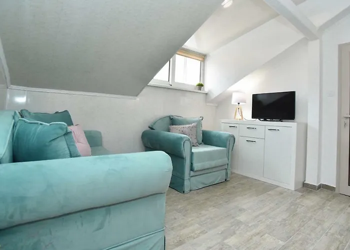 Old Town Beach Apartment