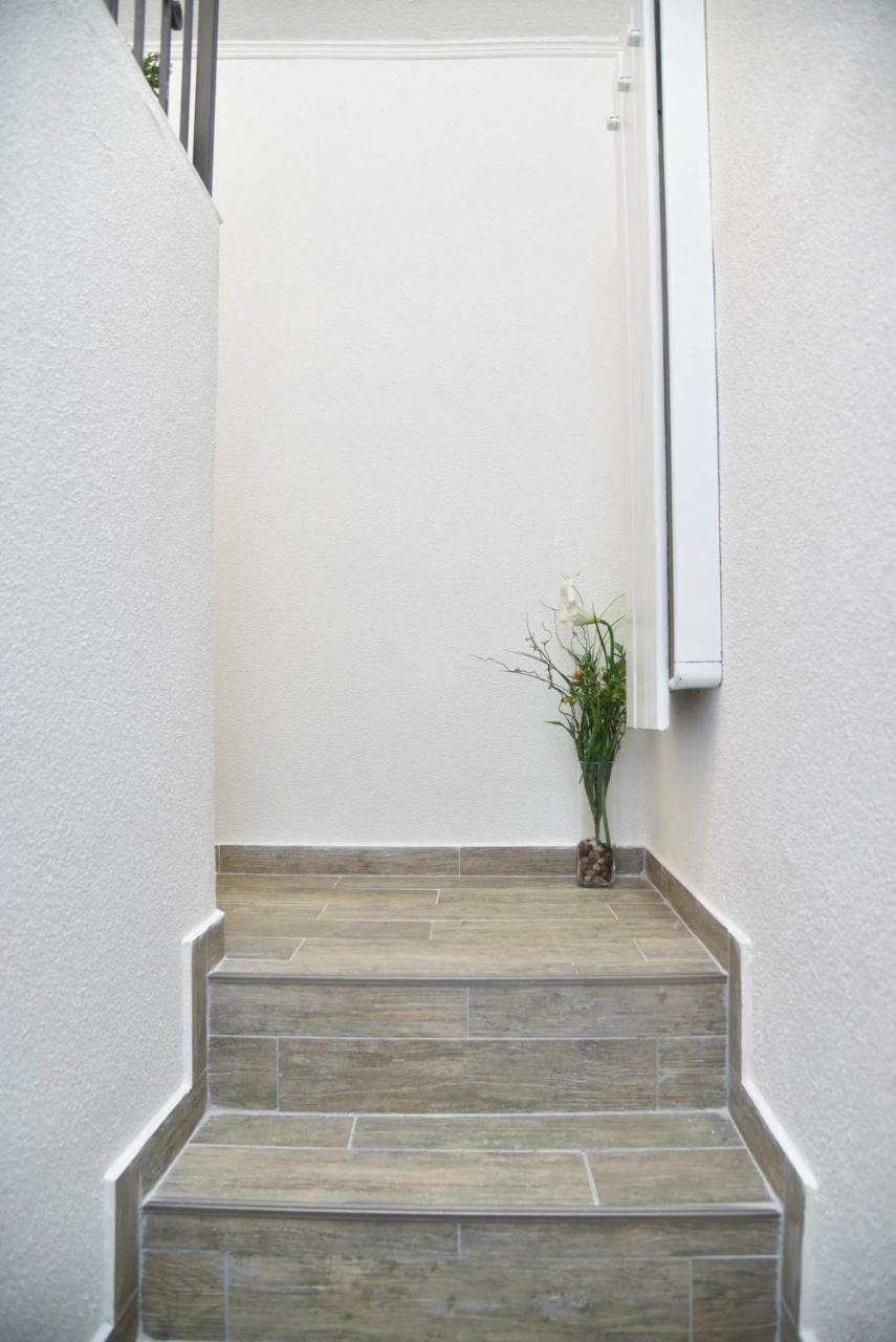 Old Town Beach Apartment