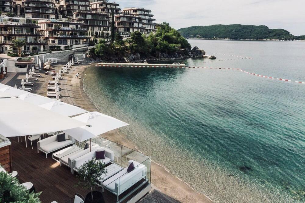 Old Town Beach Apartment Budva